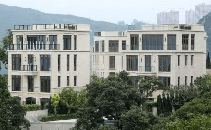 Гонконг рискует стать эпицентром следующего глобального кризиса, поскольку бум на рынке недвижимости этой страны вырвался из-под контроля