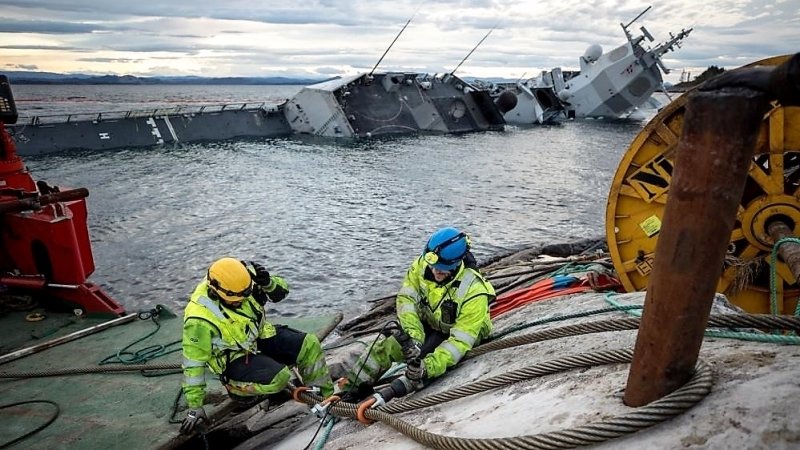 Норвежский фрегат УРО Helge Ingstad