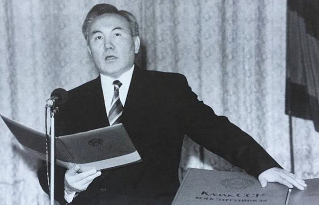 Присяга первого президента Казахстана. 1991